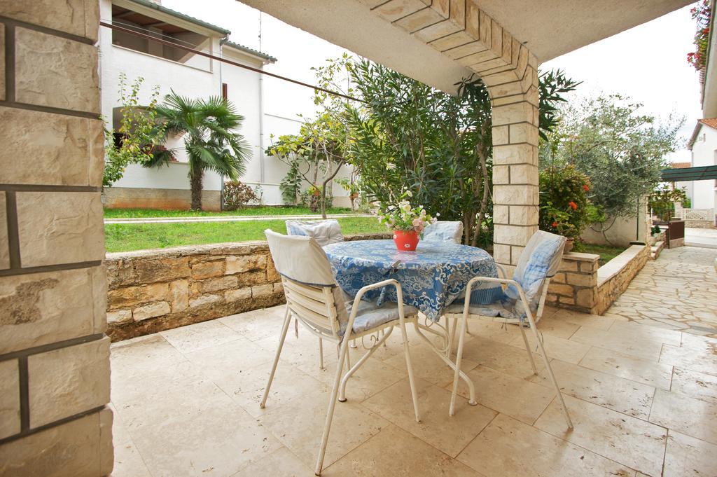 Apartments Graziella Poreč Exterior foto