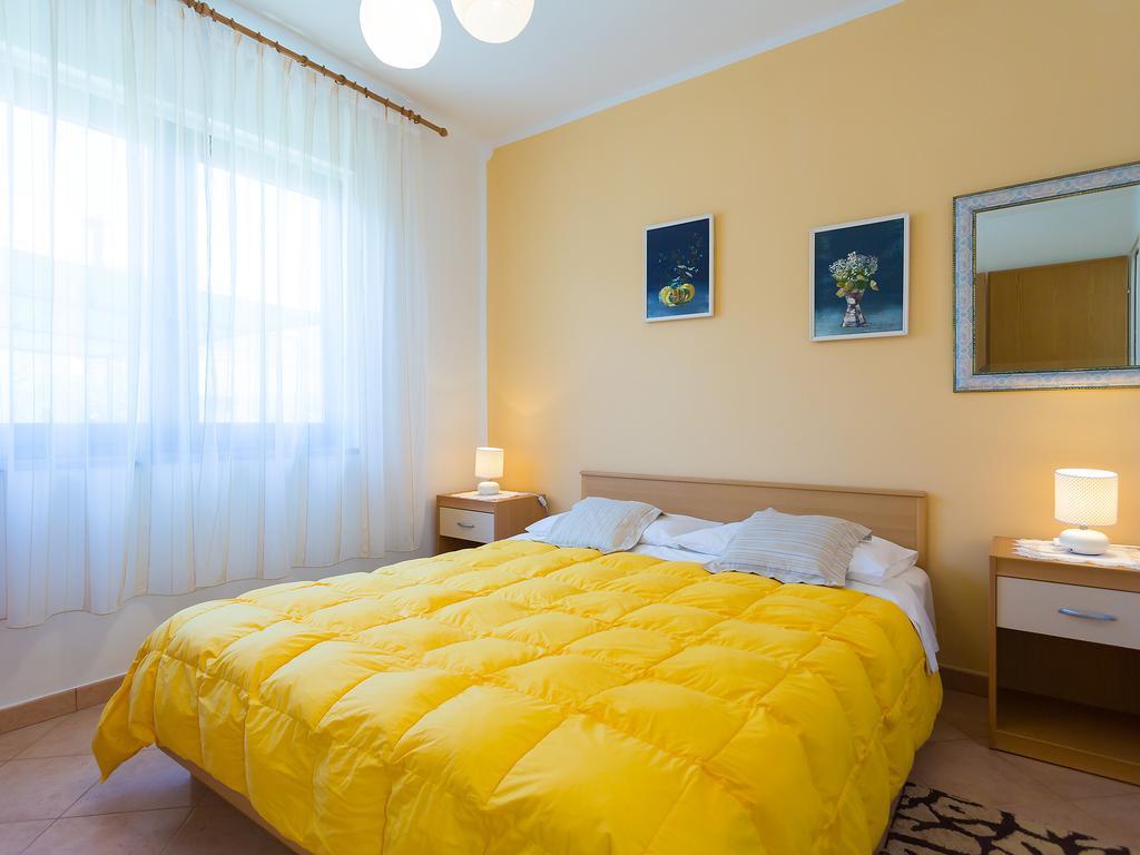 Apartments Graziella Poreč Exterior foto